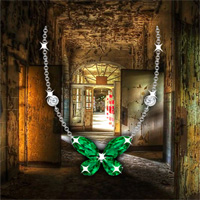 Find The Emerald Pendant Necklace