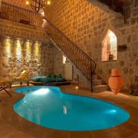 Halloween Rock Resort Escape HTML5